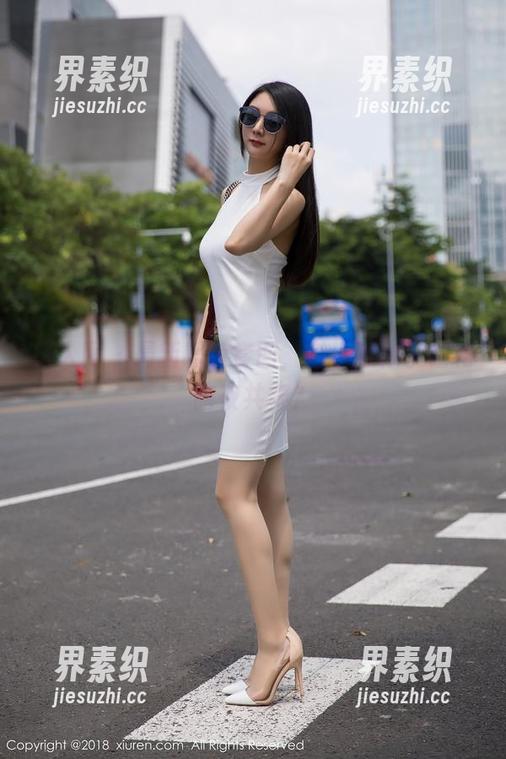 秀人网-谢小葱 秀人网 - 最新黑色套图,谢小葱似乎在和暗夜共舞?