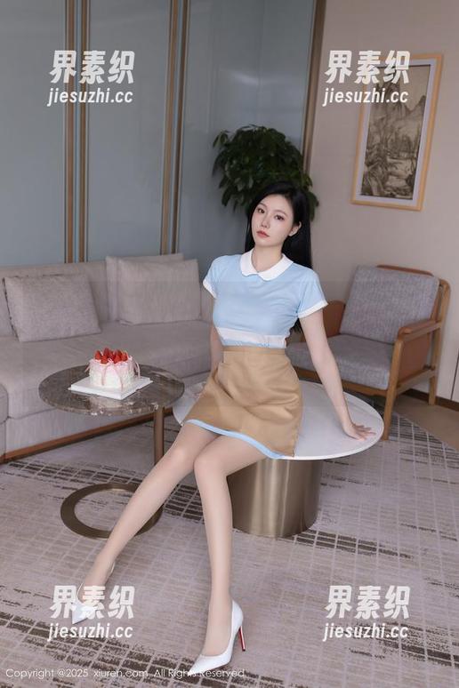 秀人网-韩恩熙 秀人网 - 全套制服用户-韩恩熙,图片没有做作的假装,但我却能感受到那种隐秘的电流在跳动。