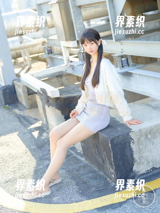 稚乖画册 - 赤西夜夜的在线作品，白丝的光滑在80D镜头下沉醉又迷人。
