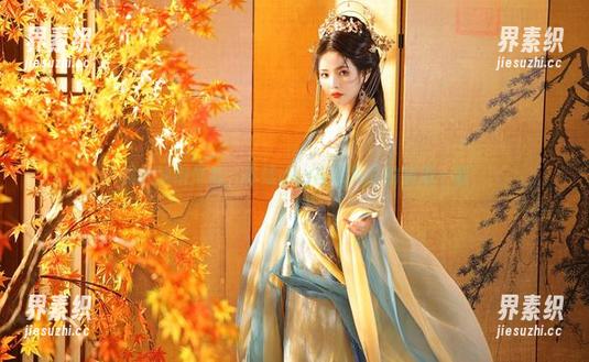 黑丝旗袍作品：苏嫣qvq在镜头前的随意一瞥