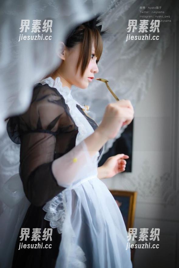 学妹出没，荒井喵喵最新cos降临！小心心被偷了哦！