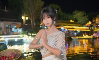 萌芽儿o0的图册里：加藤惠的睡衣与内衣，轻轻松松做到好奇宝宝。