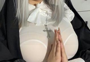 微密圈 - 葱油饼er的女王图集，定制得让人心塞又好奇