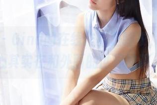 蜜桃社 - Gina的在线作品是睡衣，但我的心其实在和外面的世界尬聊。