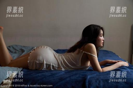 蜜桃社-雪梨sherry 蜜桃社 - 走进雪梨sherry的教室-精选图库,一秒被她吸引的不能自拔!