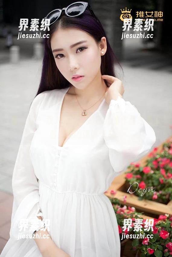 青豆客 - 双人私拍，婕西儿的作品总是带着淡淡的诡谲气息。