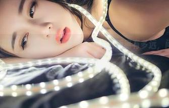 青豆客 - 琪琪qlql的写真，女神与平凡的距离有多远，问我我也说不清！