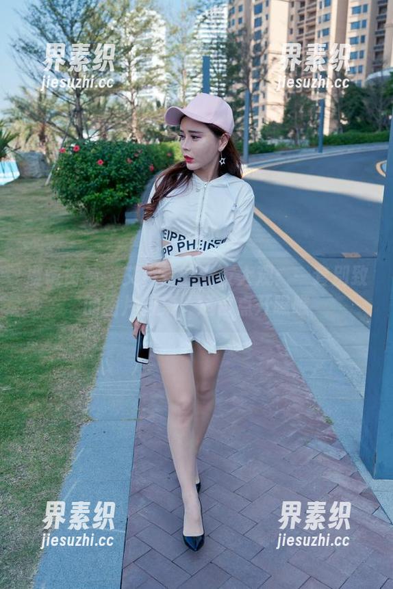 魔镜街拍 - 艾小青的女友大观：一套别致的图片合集，适合点开瞧瞧