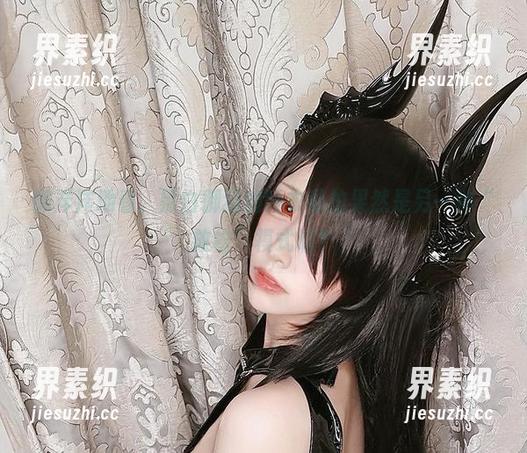 懒洋洋地看，黑白御猫的睡衣私拍果然是另一种“放松”模式啊？