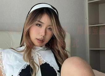 微密圈 - 浴室里的资源奇遇，黑饱宝的写真瞬间开启撸串模式